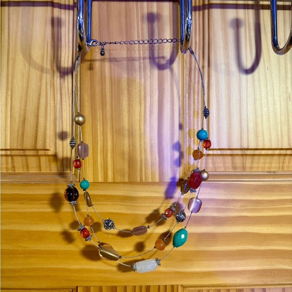 💝 Lia Sophia Vibrant Beaded Necklace